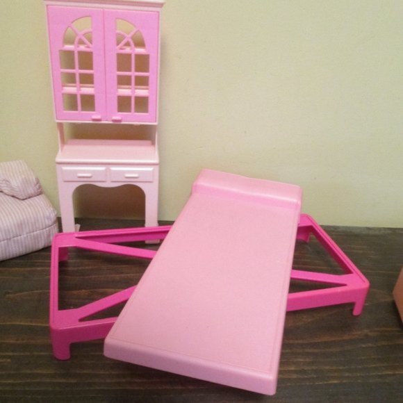 Vintage 80s & 90s Barbie Doll Furniture BED with FRAME CABINET CHAIR NIGHT STAND - Picture 3 of 5